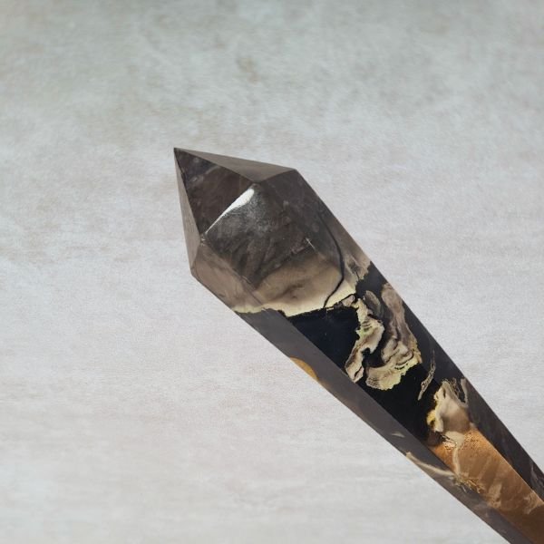 Ariah Scepter in Volcano Agate