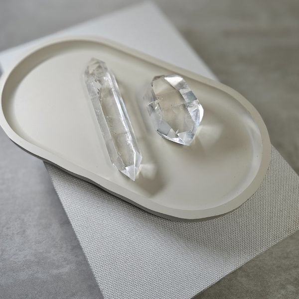 Amadi Bijoux in Primo Clear Quartz - Image 6