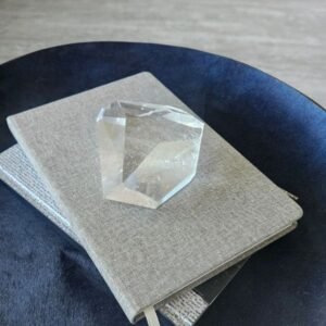 Maxim Bauble in Clear Quartz - A (~ 475g) - Image 4
