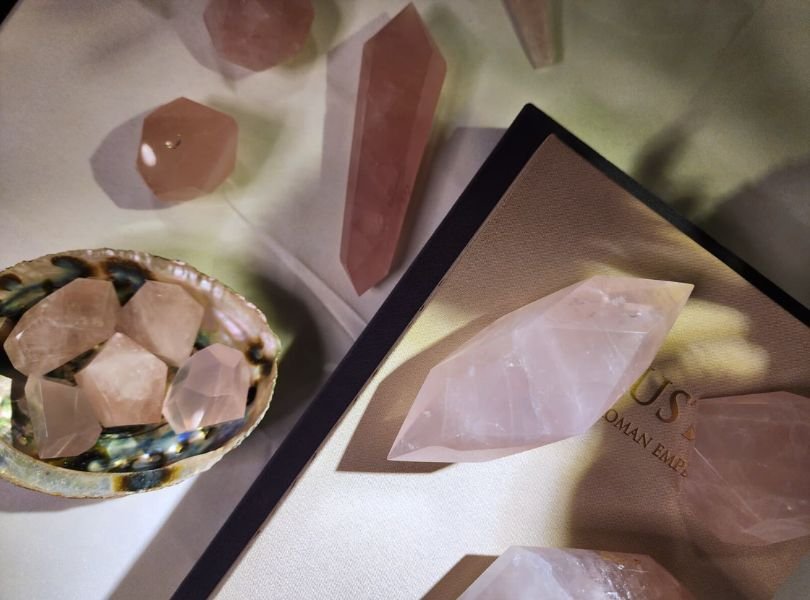 Tazia Vector in Rose Quartz - Image 4